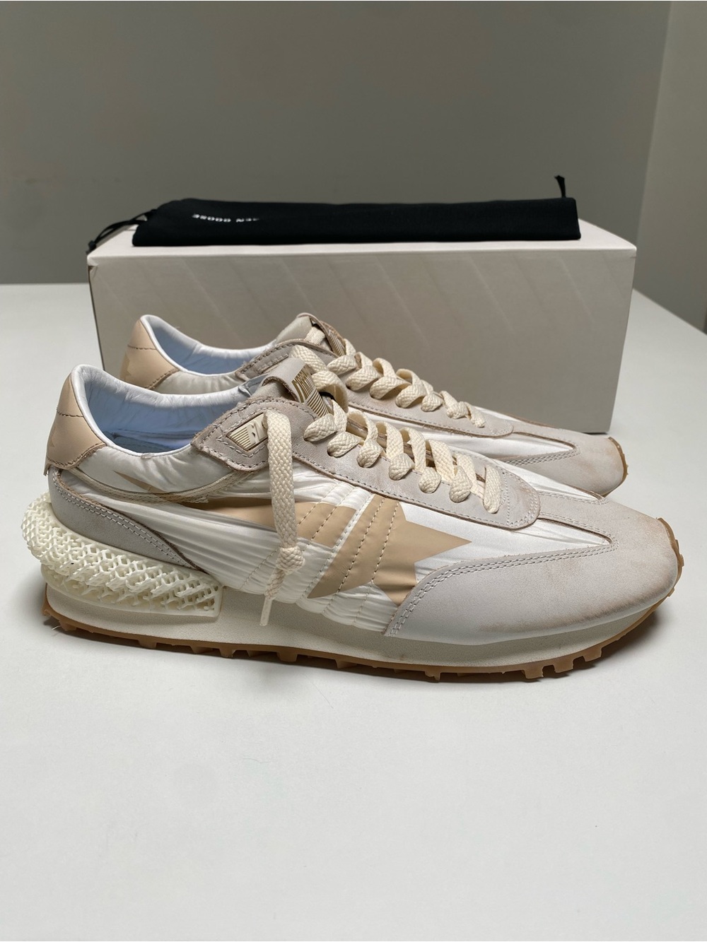 Golden Goose Women’s Marathon Sneaker in White Beige Nylon/Gray sz 42 New in Box